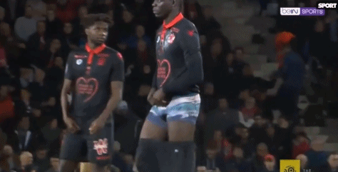 柔佛主帅：球员们在与申花的比赛中表现非常出色，我非常满意（柔佛主帅盛赞球员对阵申花的表现：非常满意）