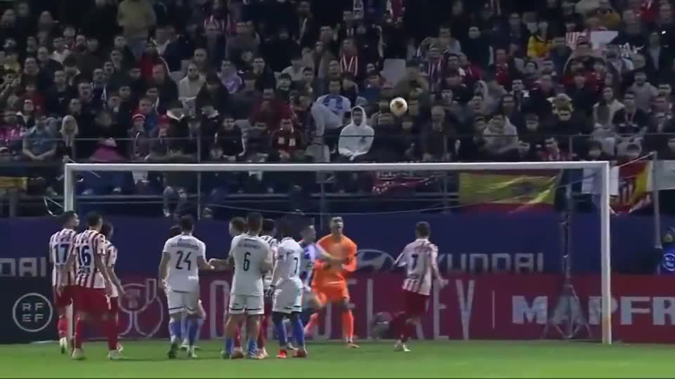 申花官方：今日一线队收假集结训练，阿苏埃、陈晋一等未归队