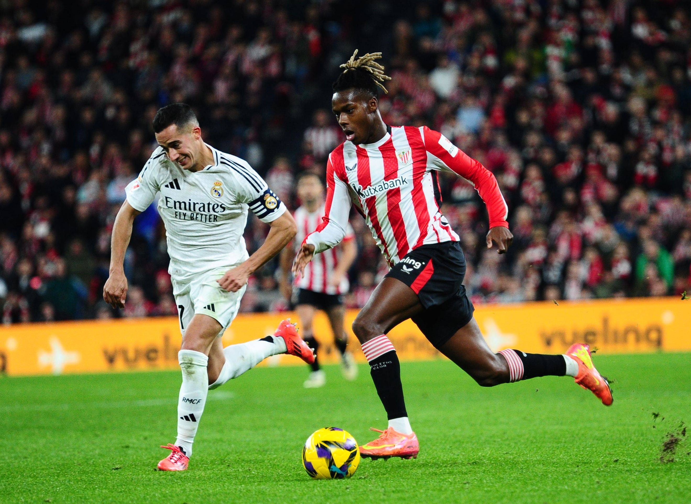 马卡：因负面争议，博阿滕在巴萨进行教练课程时遭球迷批评