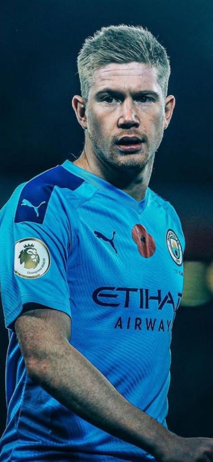 C罗中场休息时对裁判表达不满，讽刺道：你吹得太好了