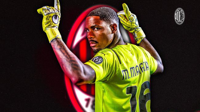 曼联对西汉姆的新布莱恩·姆贝莫罚球判决：裁判的智慧与争议