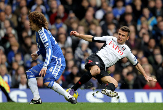 开小会？巴媒：安帅今日训练开始前和维尼修斯交谈了3分钟